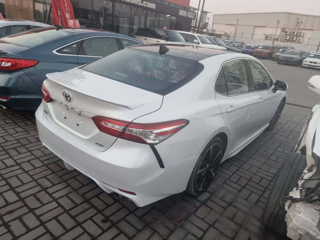 Toyota Camry 2020 thumbnail 3