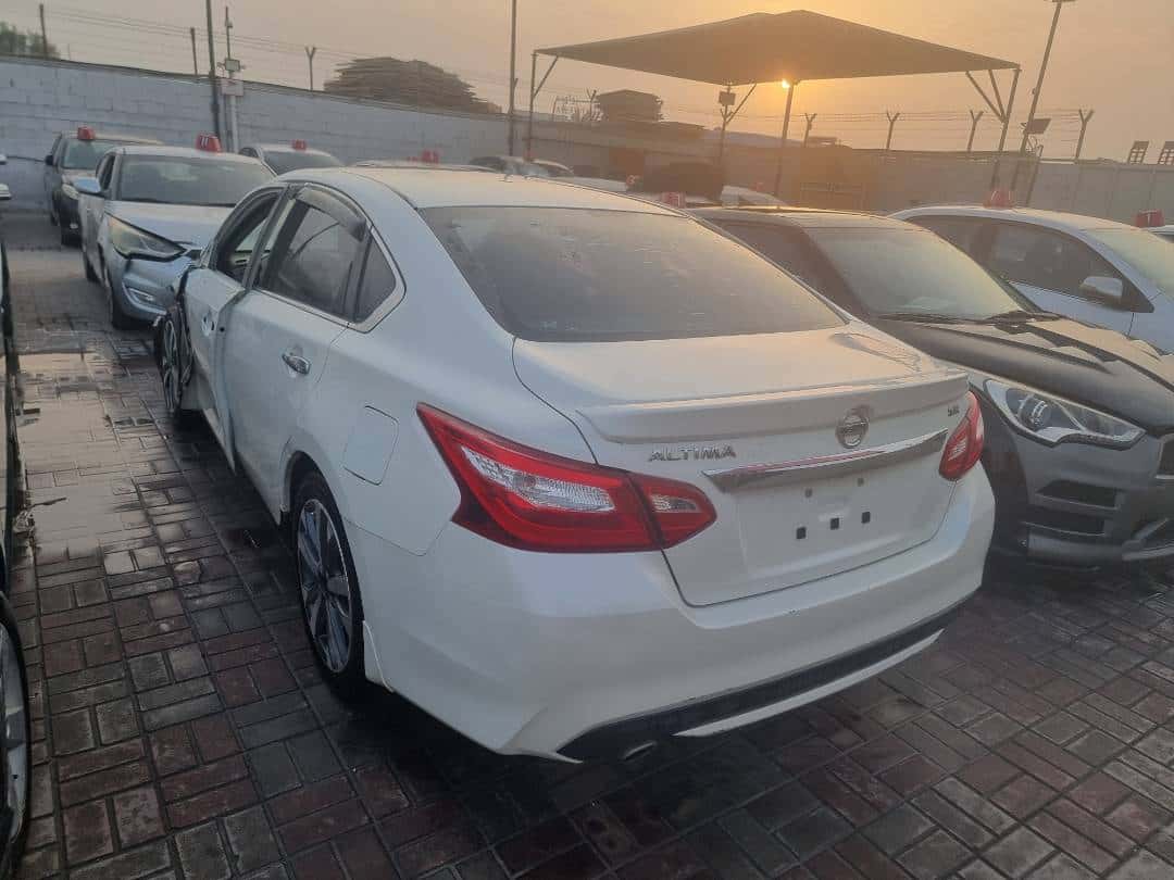 Nissan Altima 2016 thumbnail 4