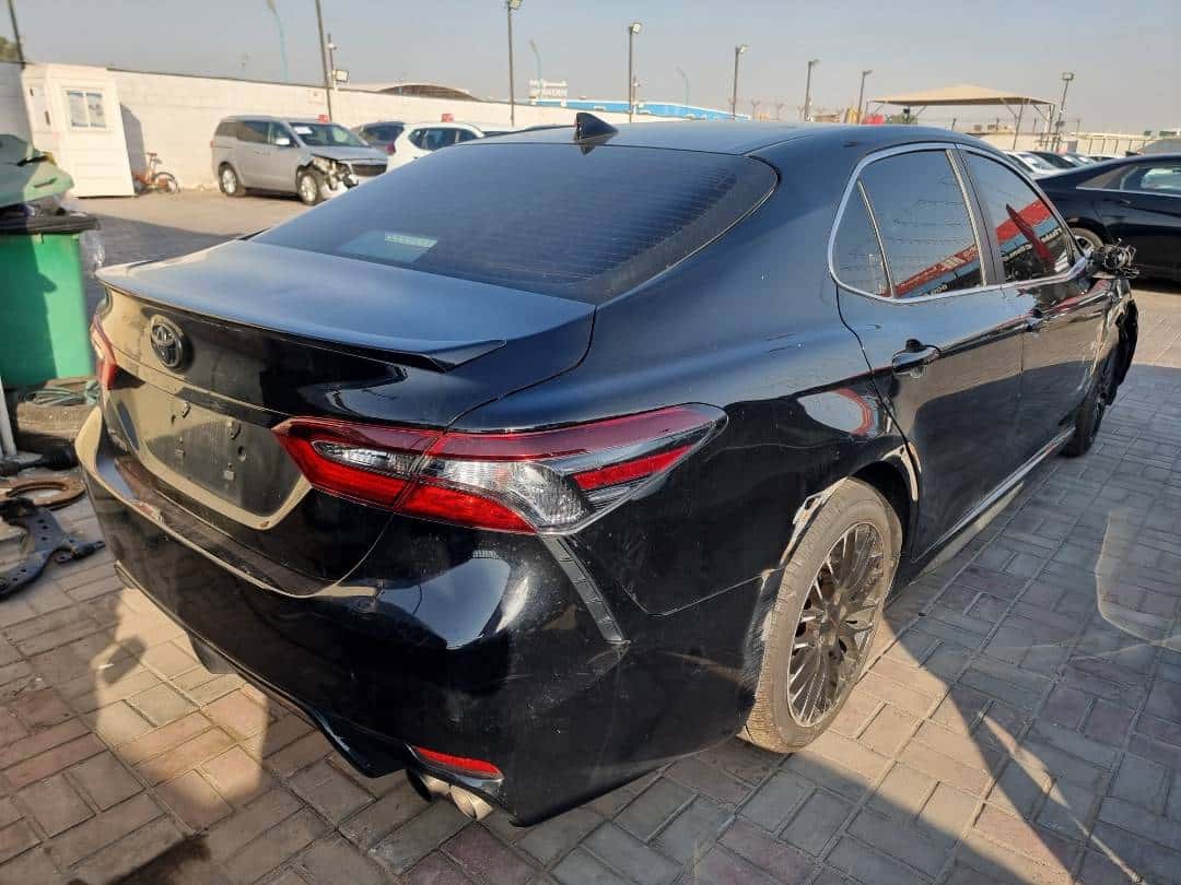 TOYOTA CAMRY - Exterior
