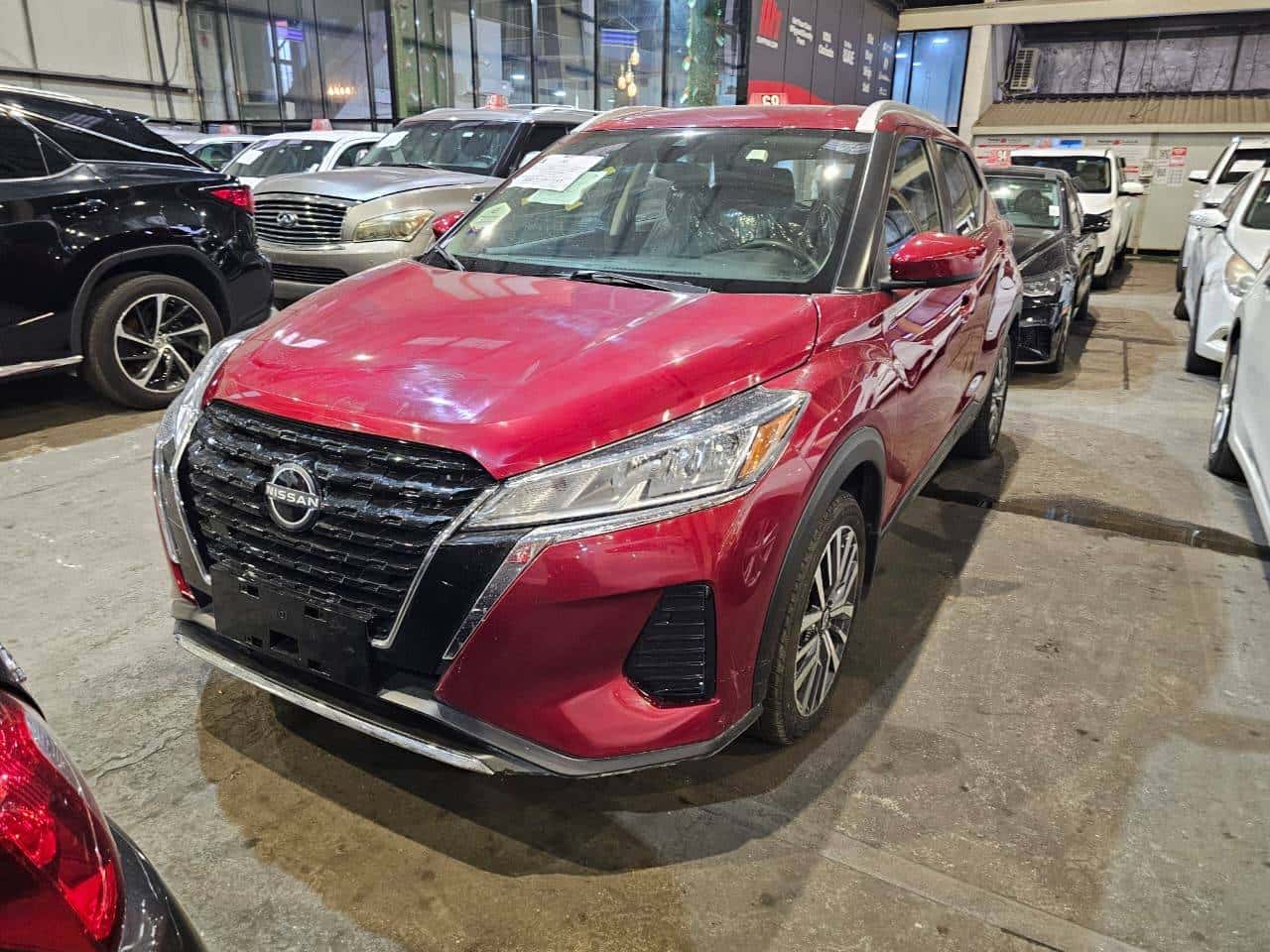 Nissan Kicks 2023 thumbnail 3