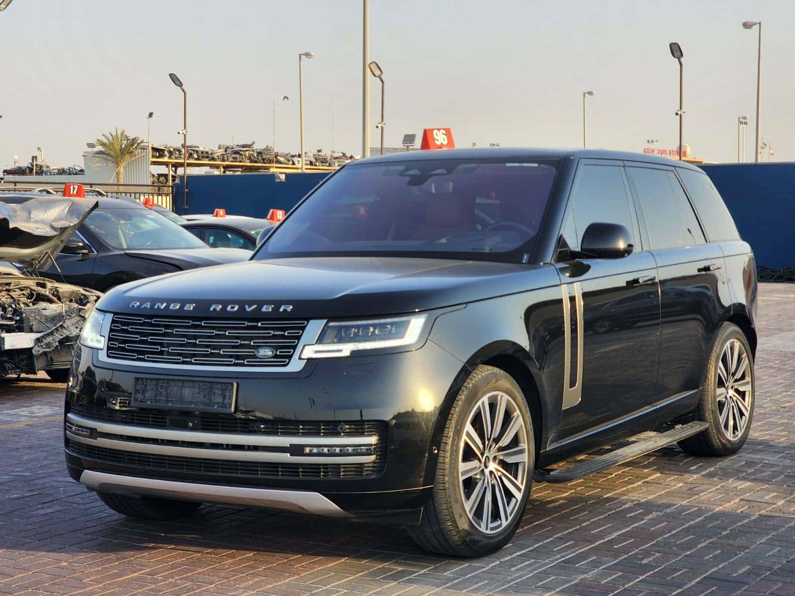 LAND ROVER RANGE ROVER VOGUE 2023 thumbnail 3