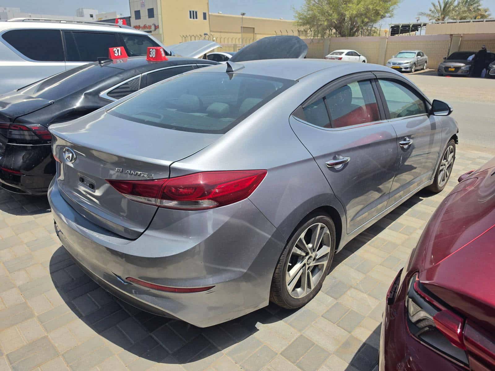 Hyundai Elantra 2017 thumbnail 3