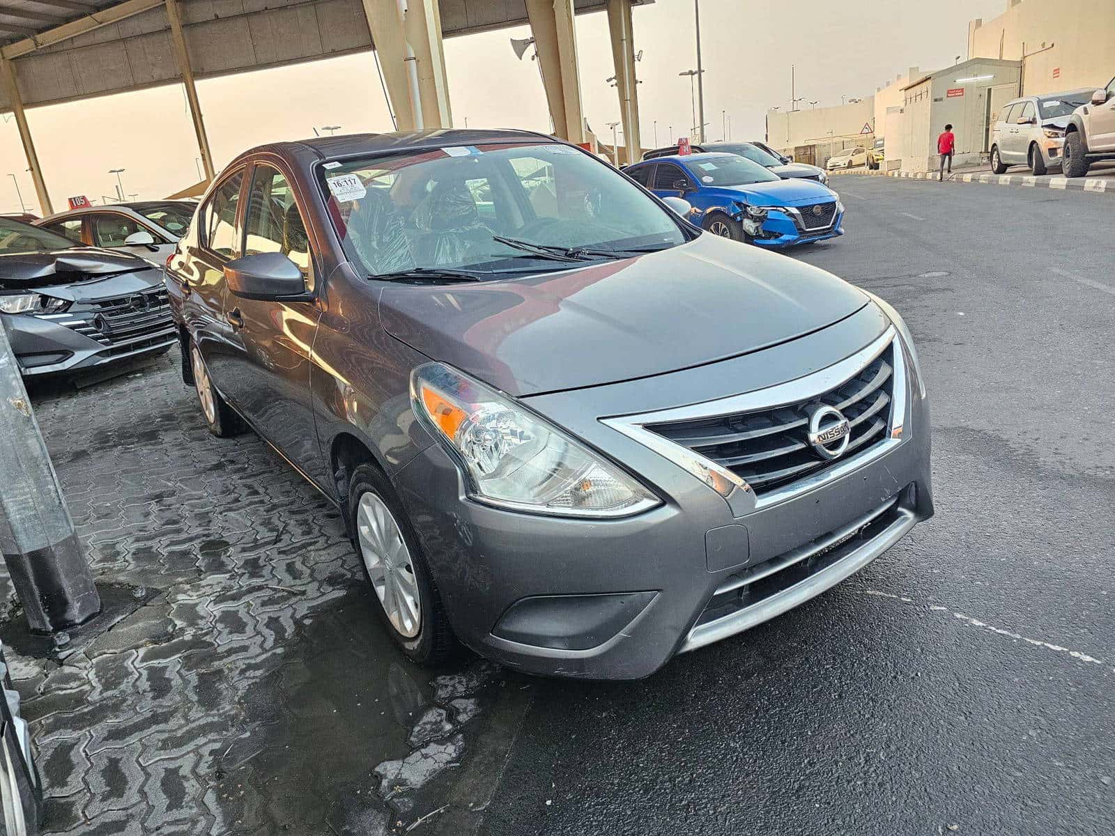 NISSAN VERSA 2018 thumbnail 2