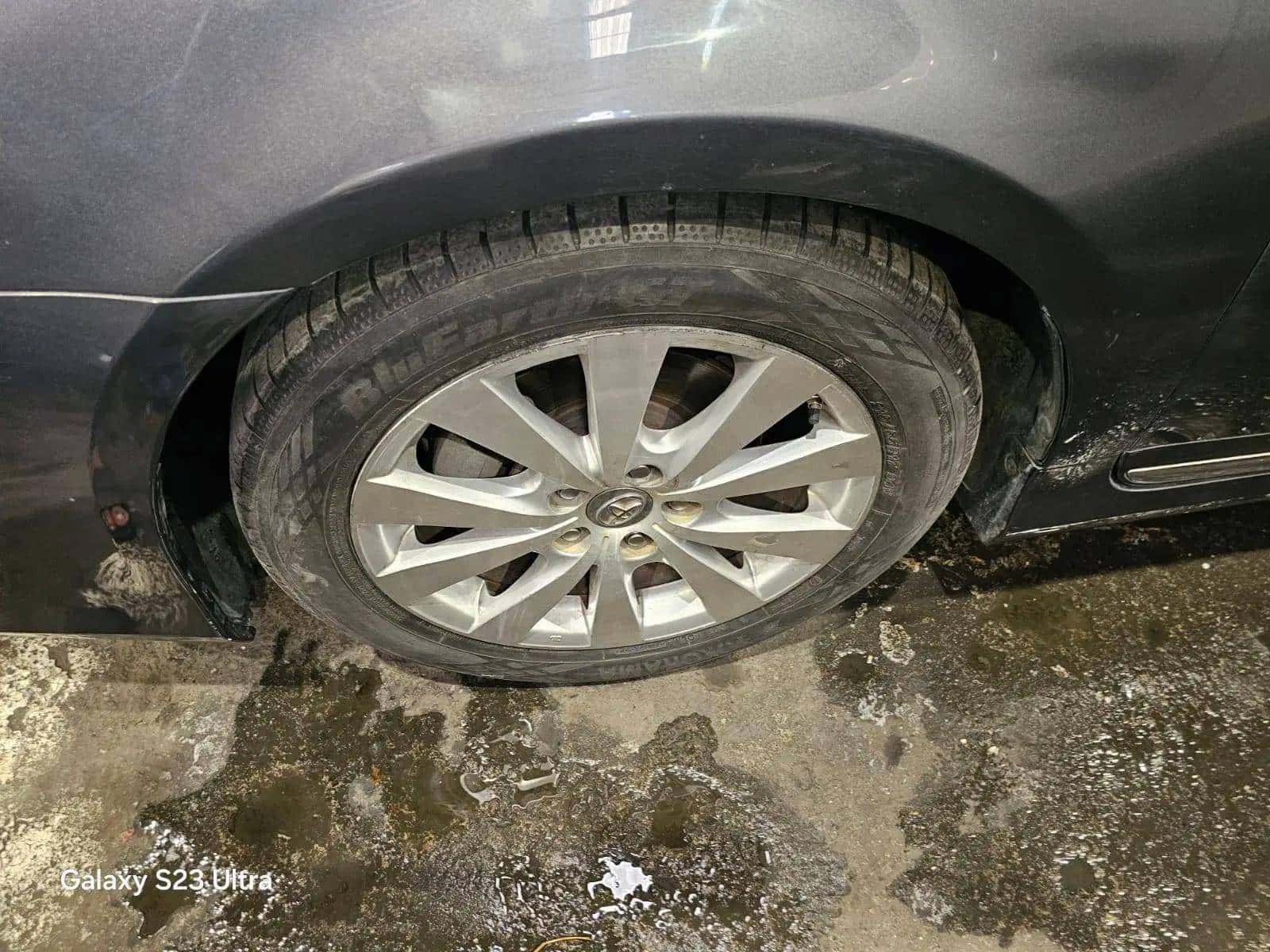 TOYOTA AVALON - Exterior