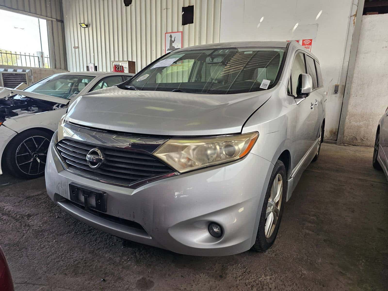 NISSAN QUEST 2013 thumbnail 4