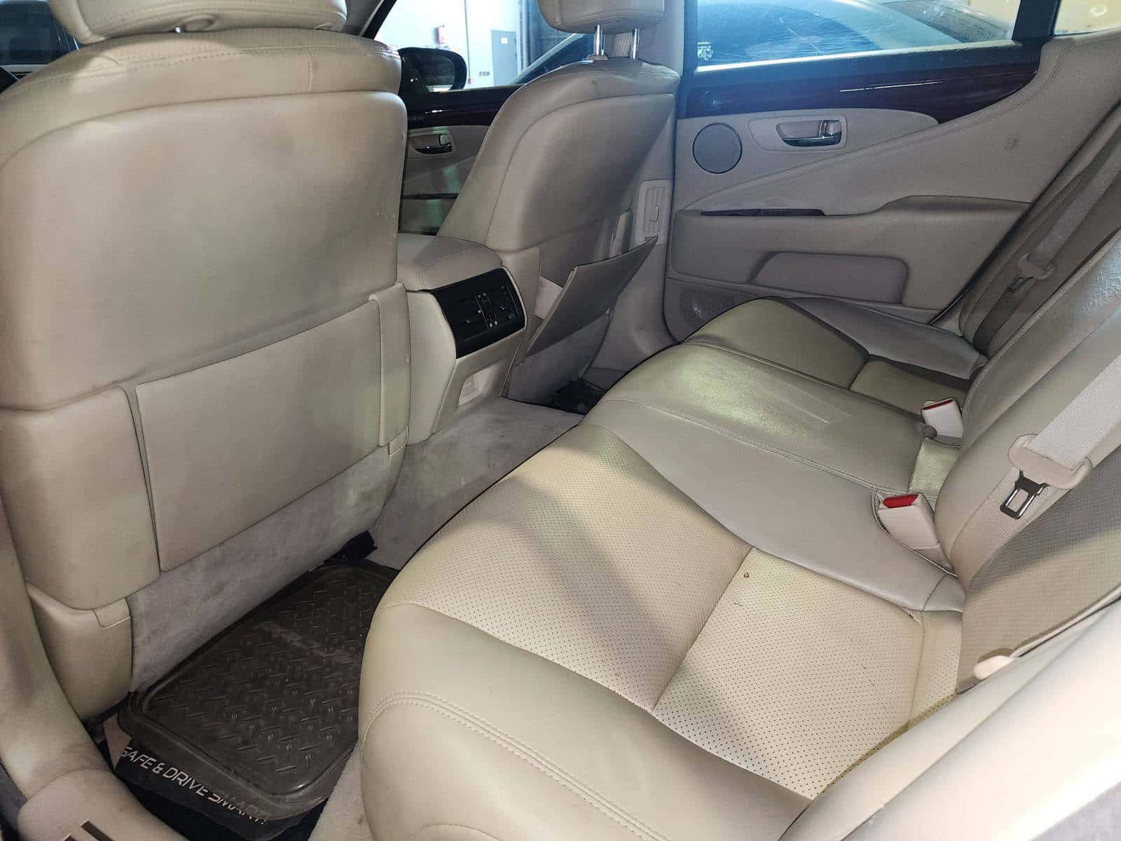 LEXUS LS 460 - Exterior