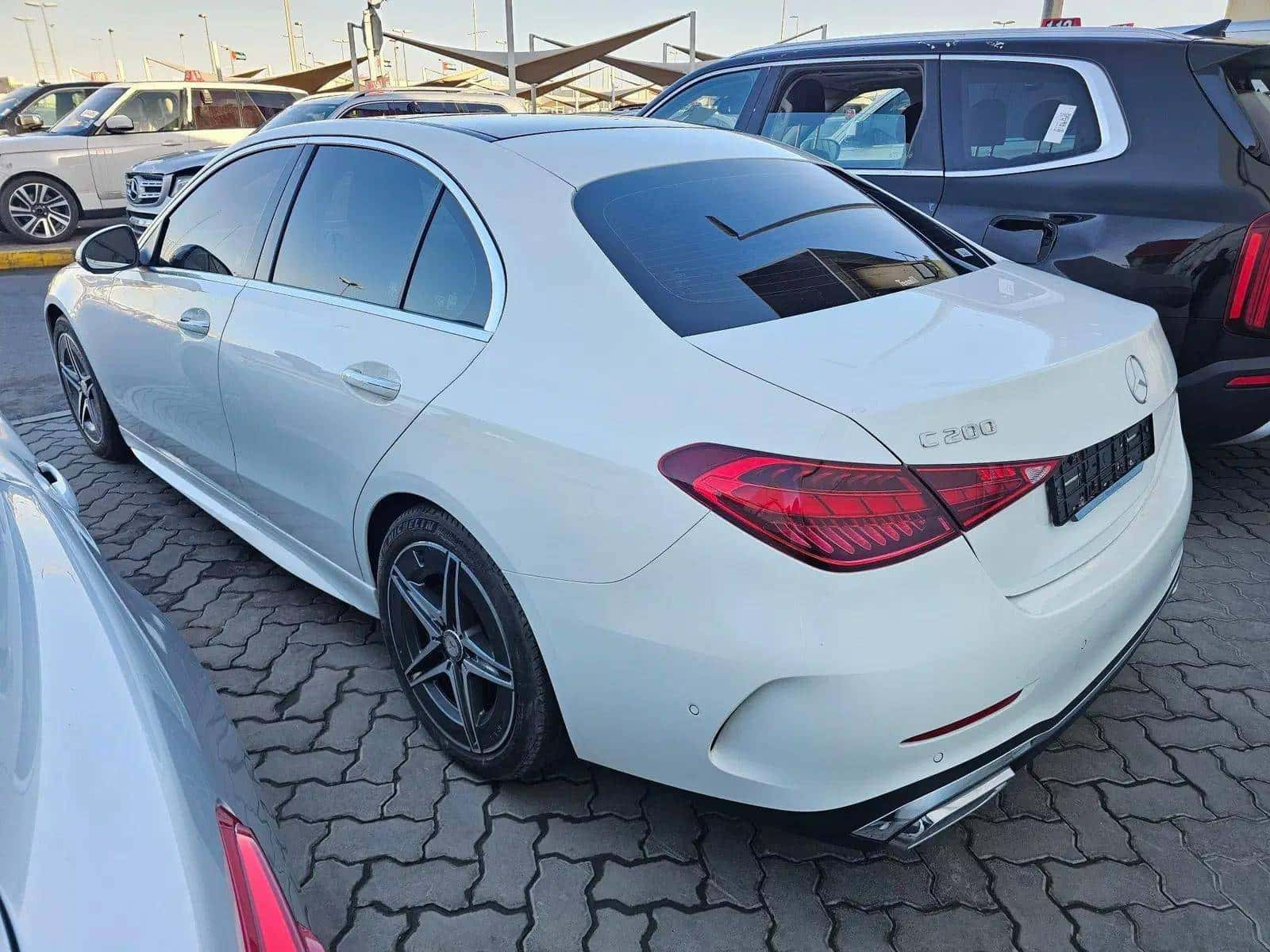 MERCEDES BENZ C200 2024 thumbnail 4