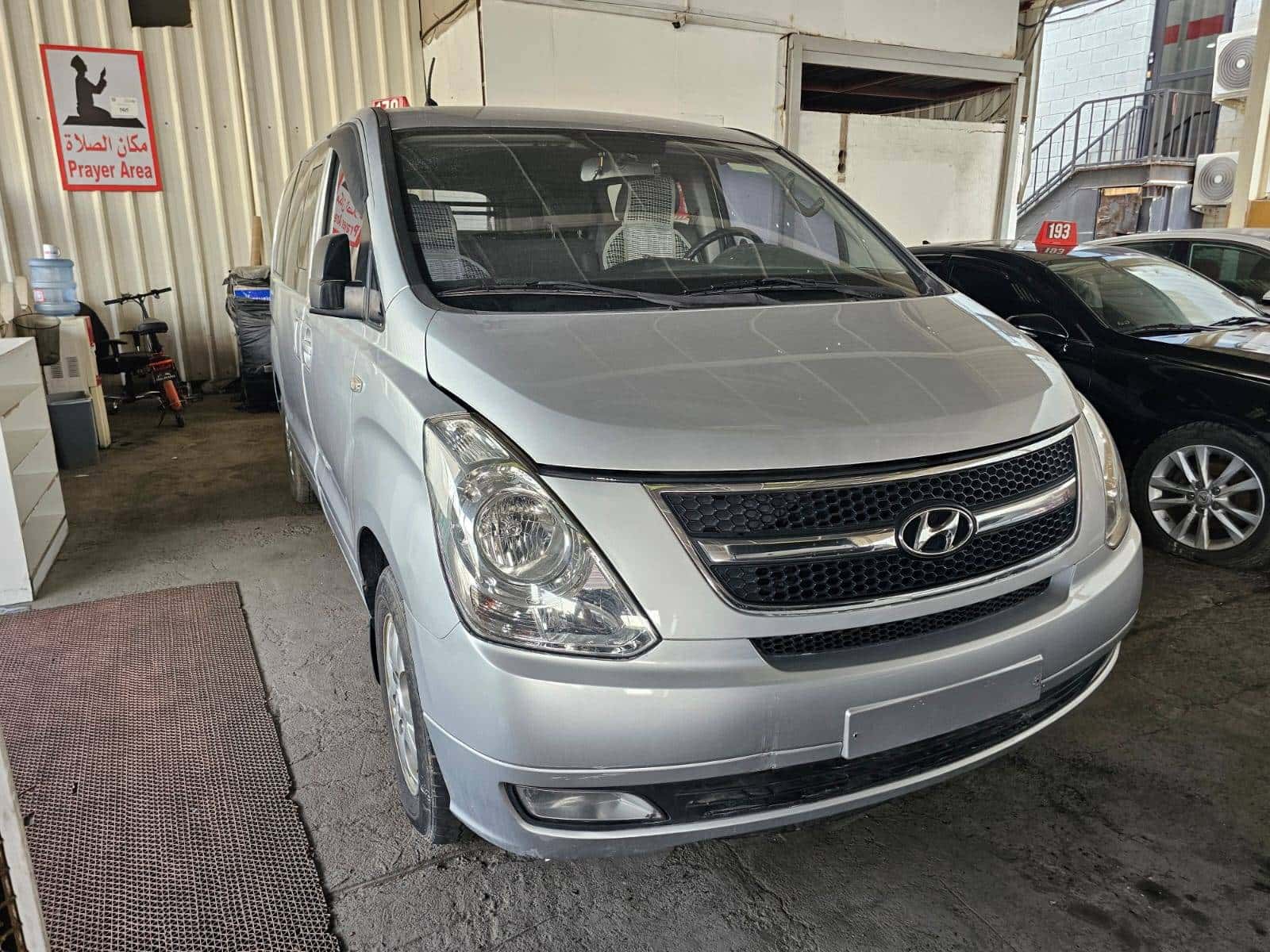HYUNDAI GRAND STAREX 2010 thumbnail 3