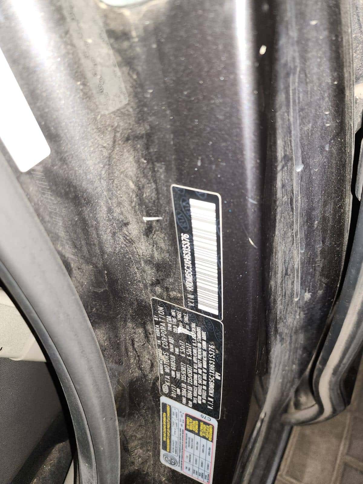 KIA SEDONA 2017 thumbnail 6