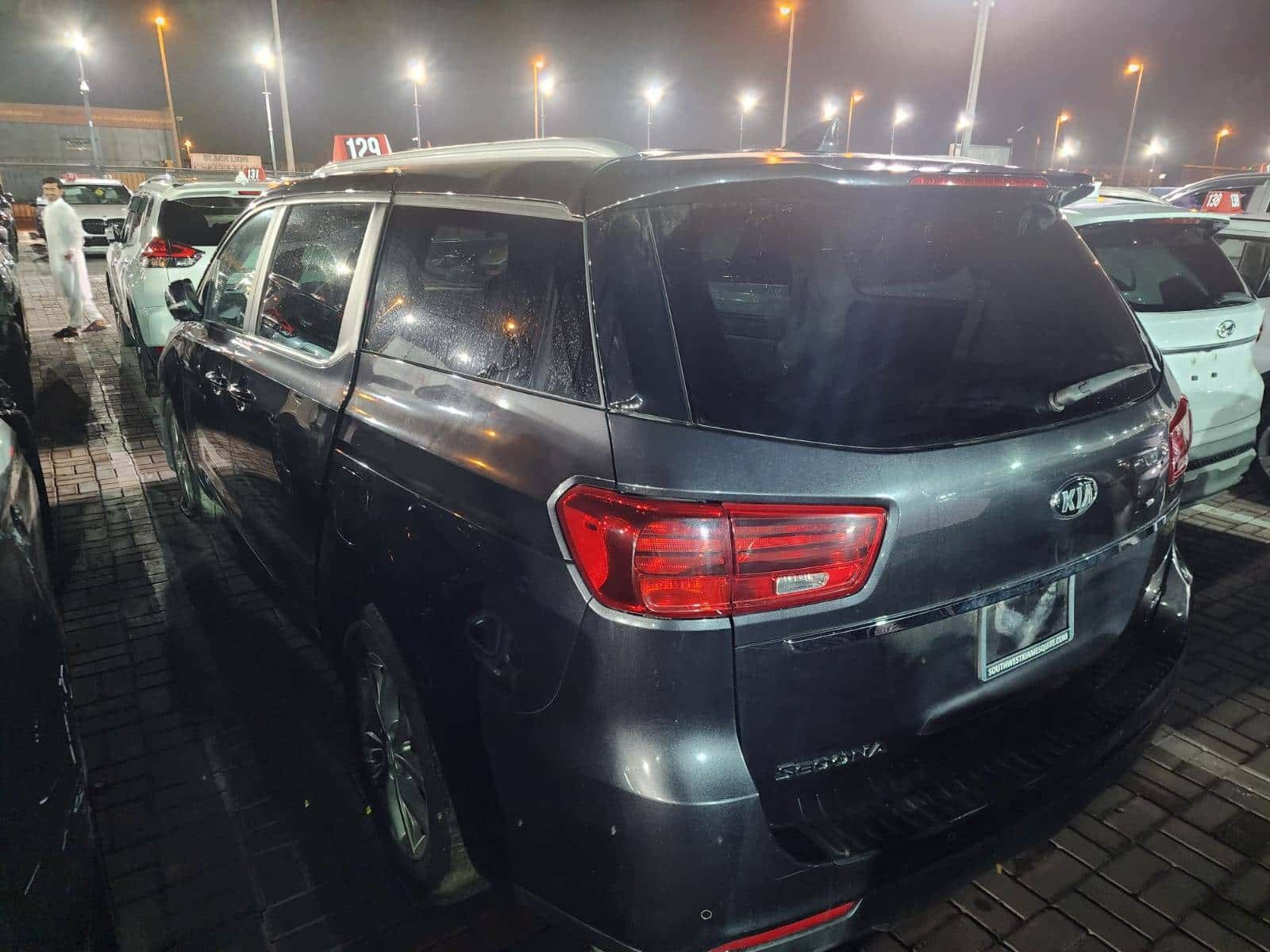 Kia Sedona 2019 thumbnail 5