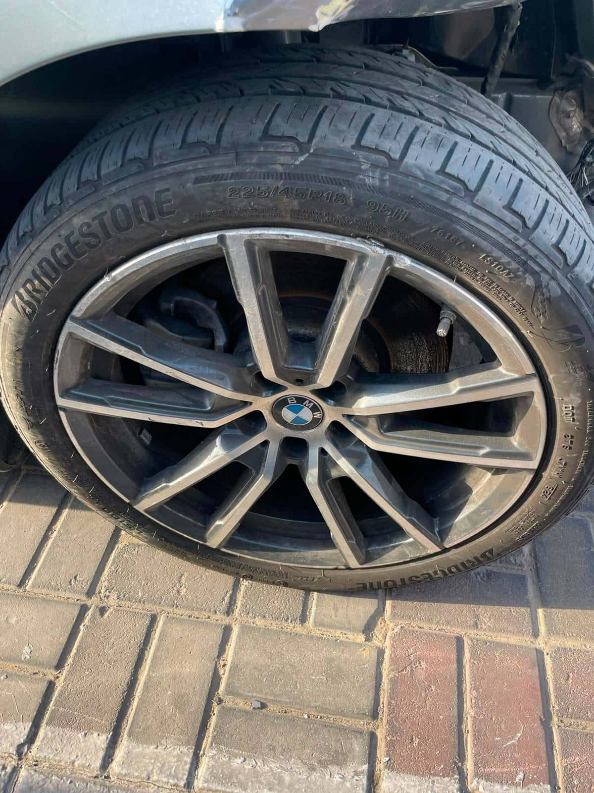 BMW 430i 2024 thumbnail 5