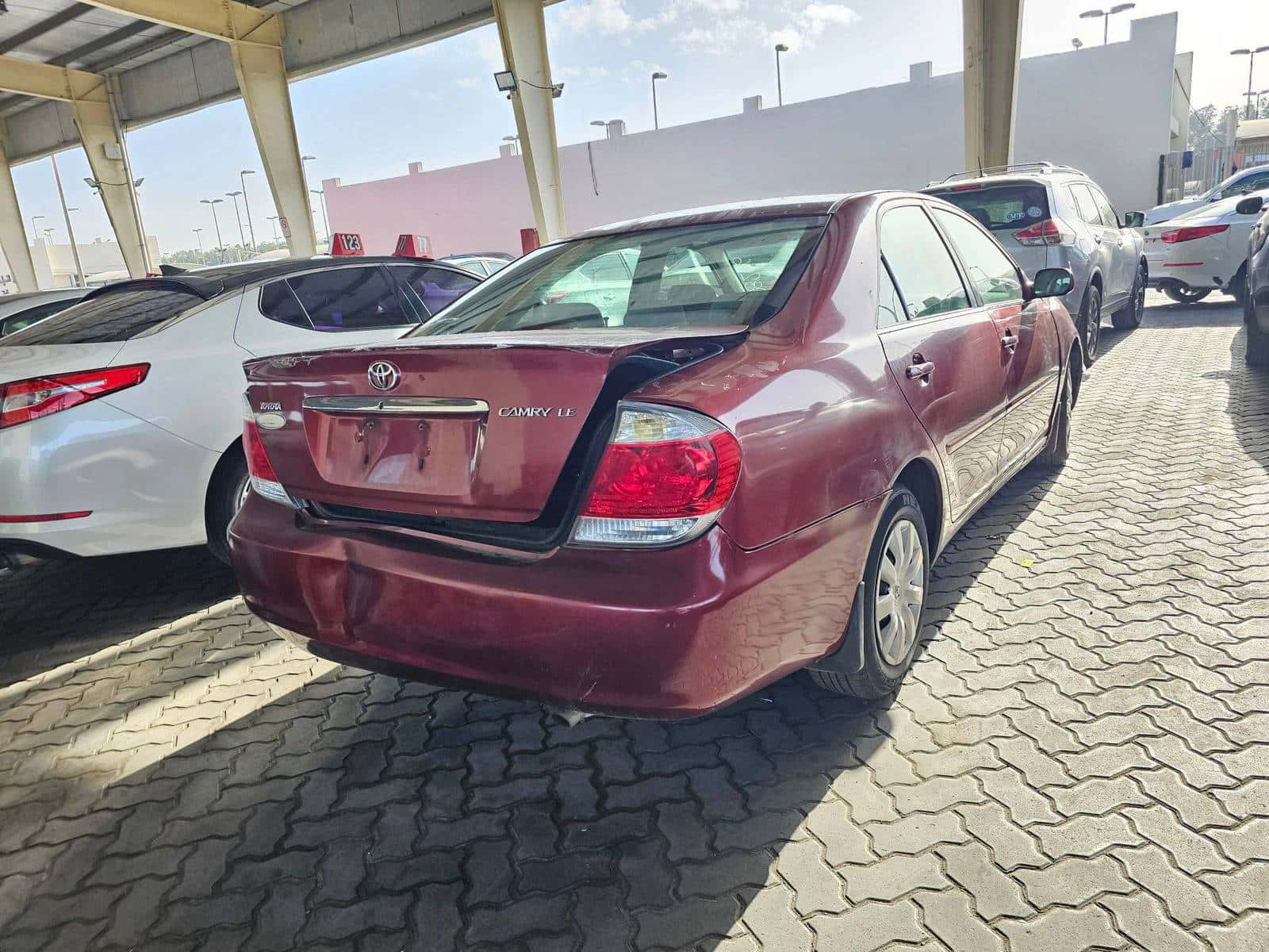 TOYOTA CAMRY - Exterior