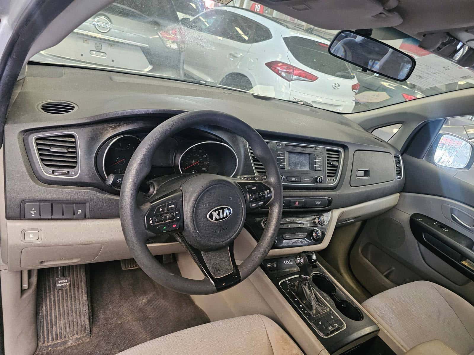 KIA SEDONA 2016 thumbnail 7