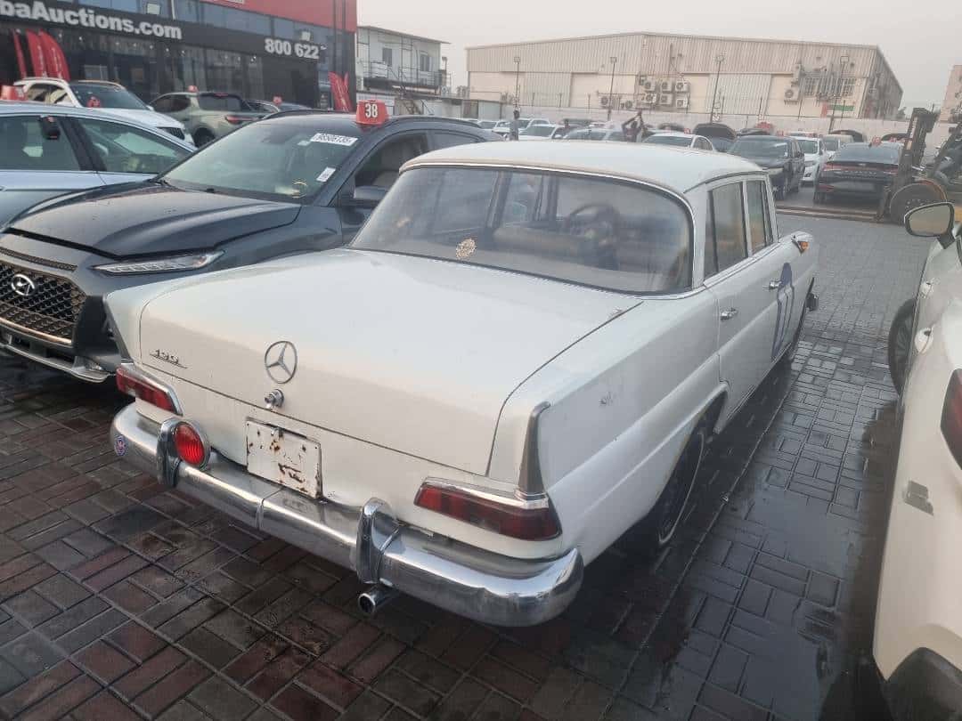 MERCEDES BENZ 190 1965 thumbnail 3