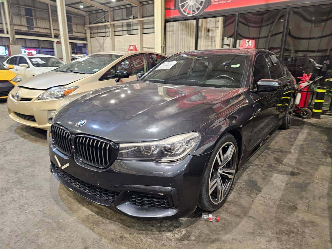 BMW 7 SERIES 740I 2018 thumbnail 2