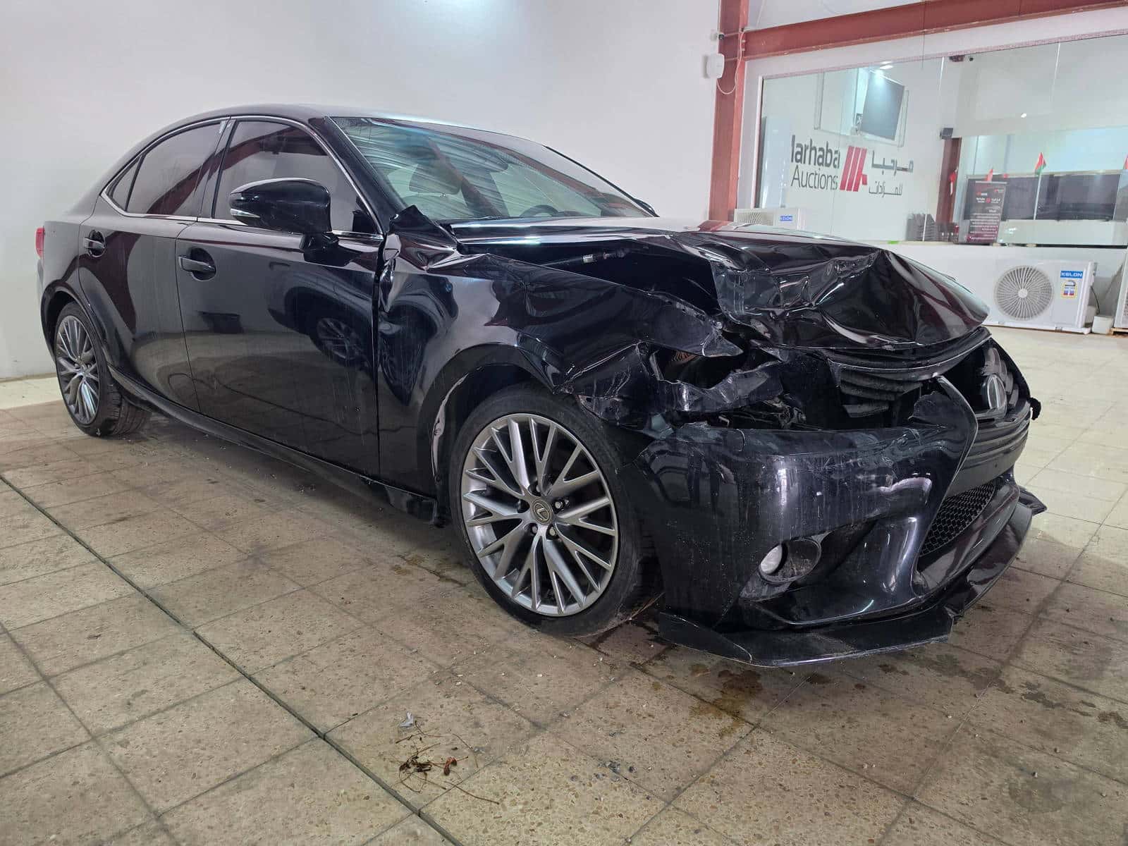 Lexus IS 250 2015 thumbnail 2