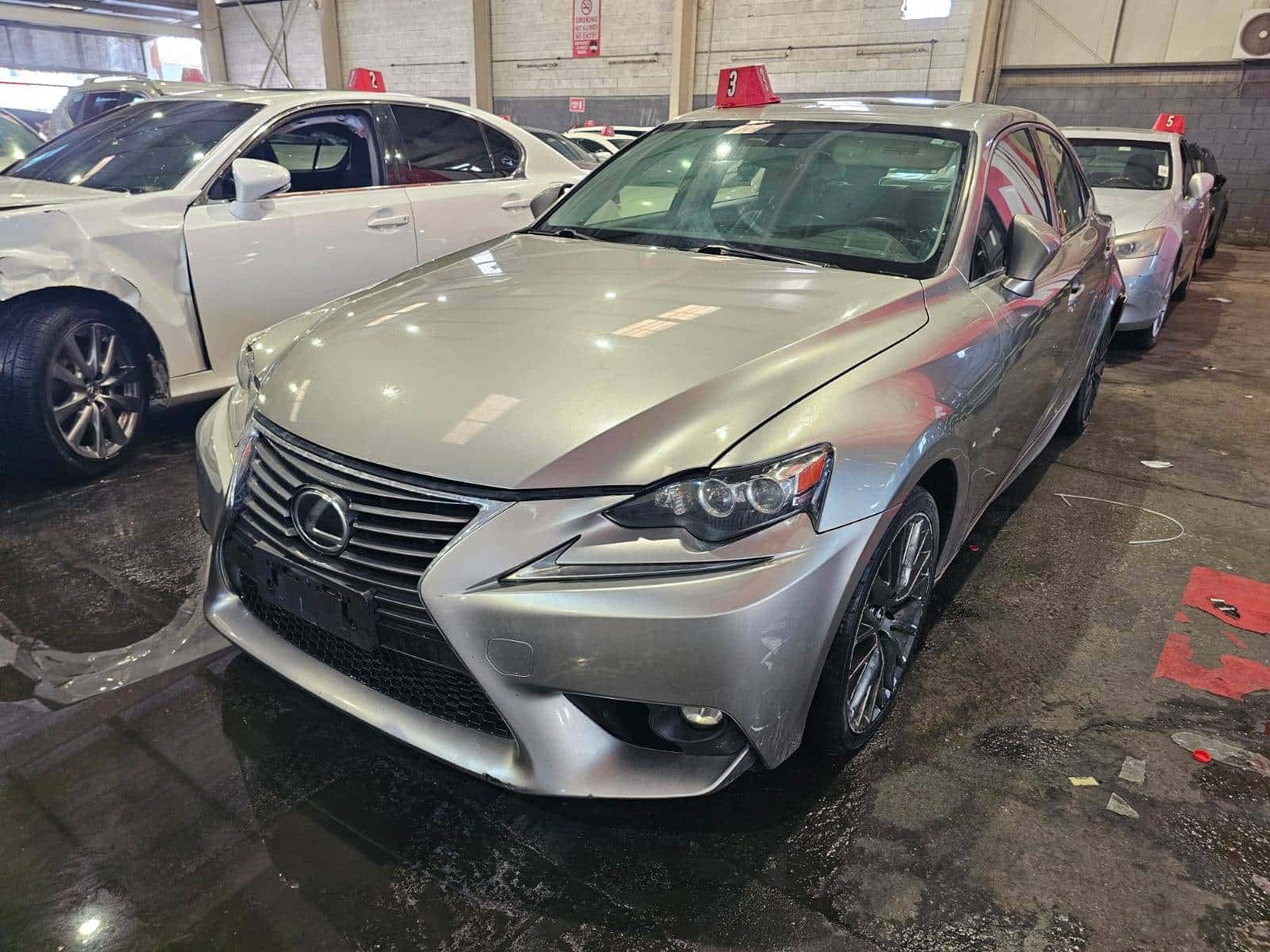 Lexus IS 250 2015 thumbnail 1