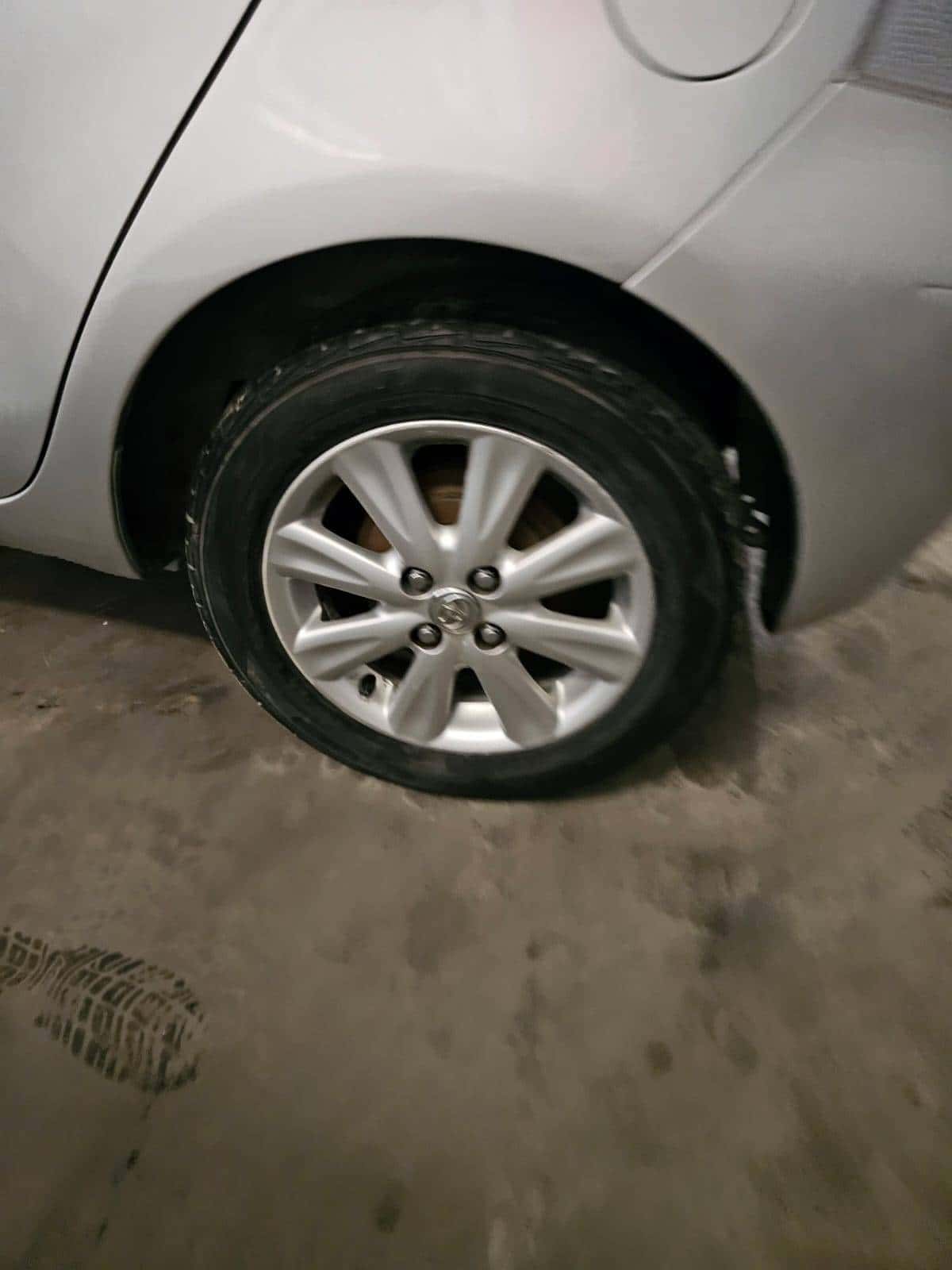 Toyota Yaris 2011 thumbnail 6