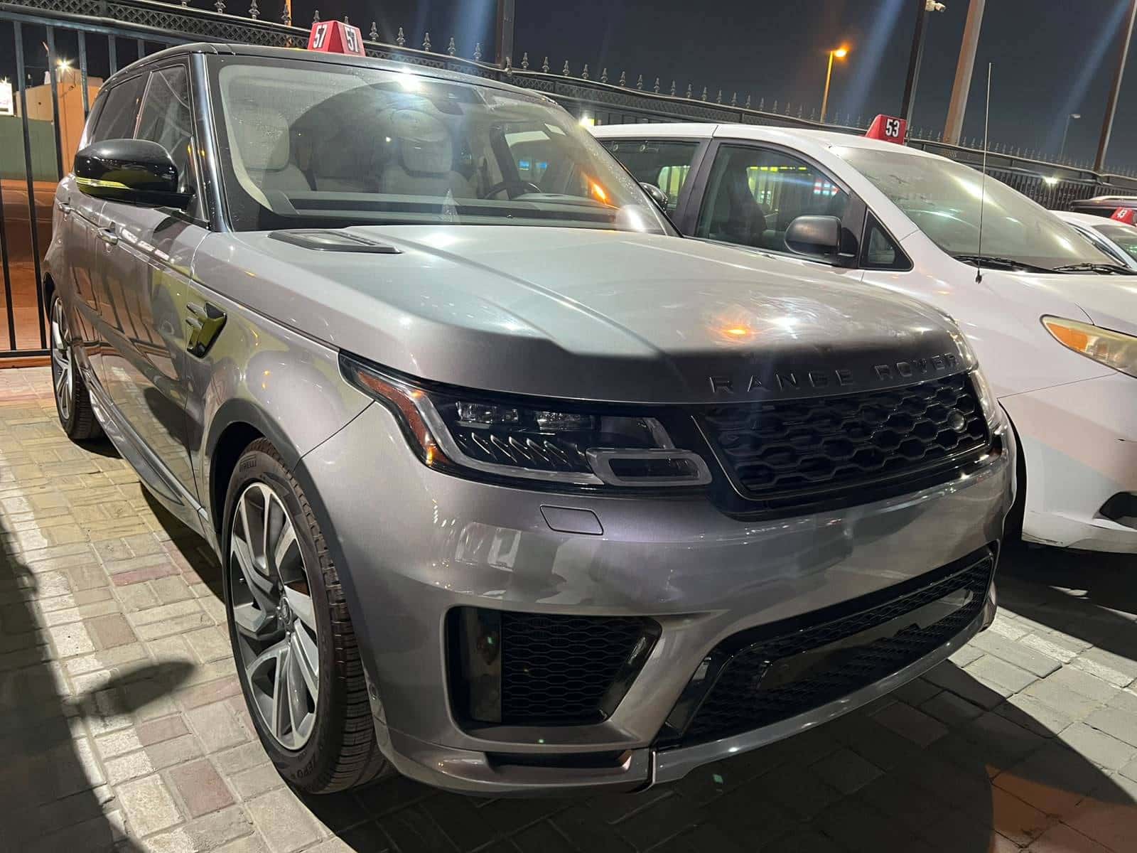 Land Rover Range Rover 2020 thumbnail 1
