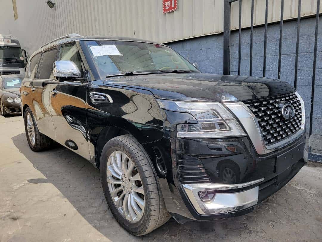 INFINITI QX80 - Exterior