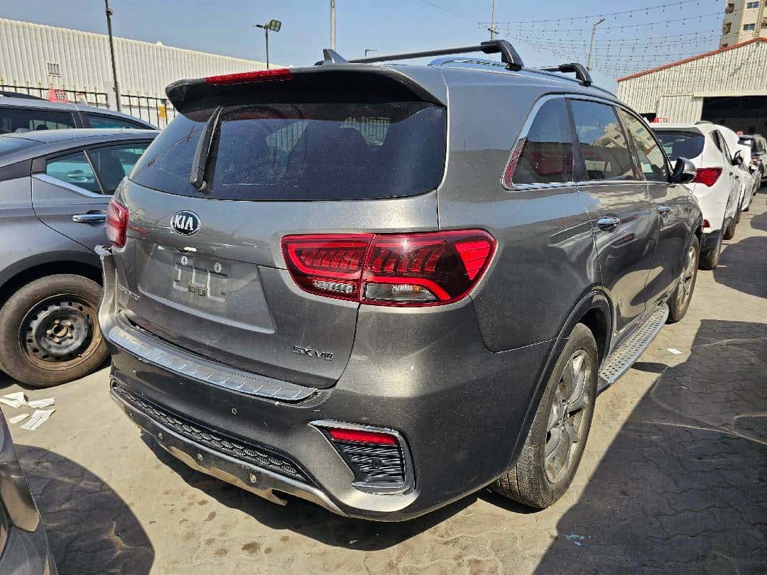 KIA SORENTO 2019 thumbnail 1