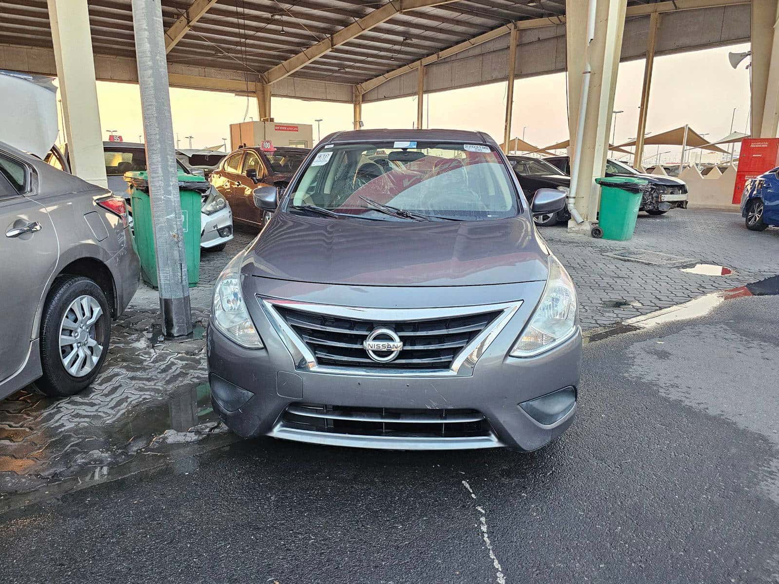 NISSAN VERSA 2018 thumbnail 3