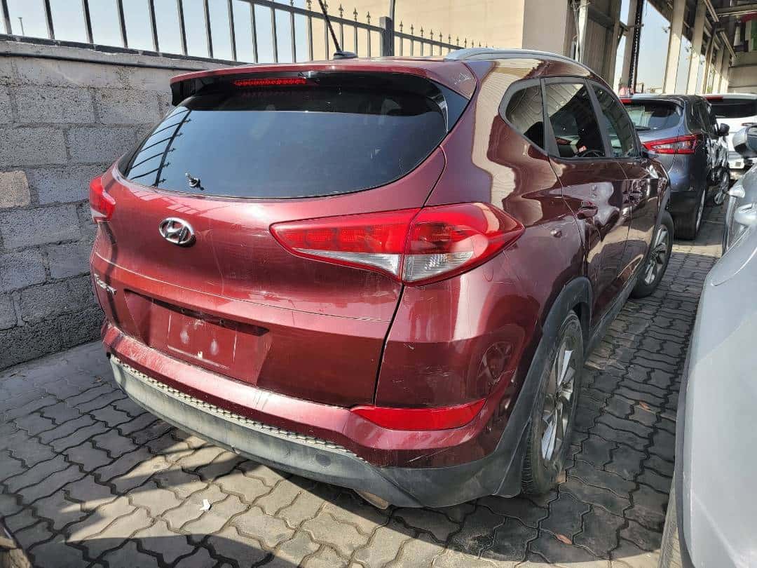 Hyundai Tucson 2017 thumbnail 3
