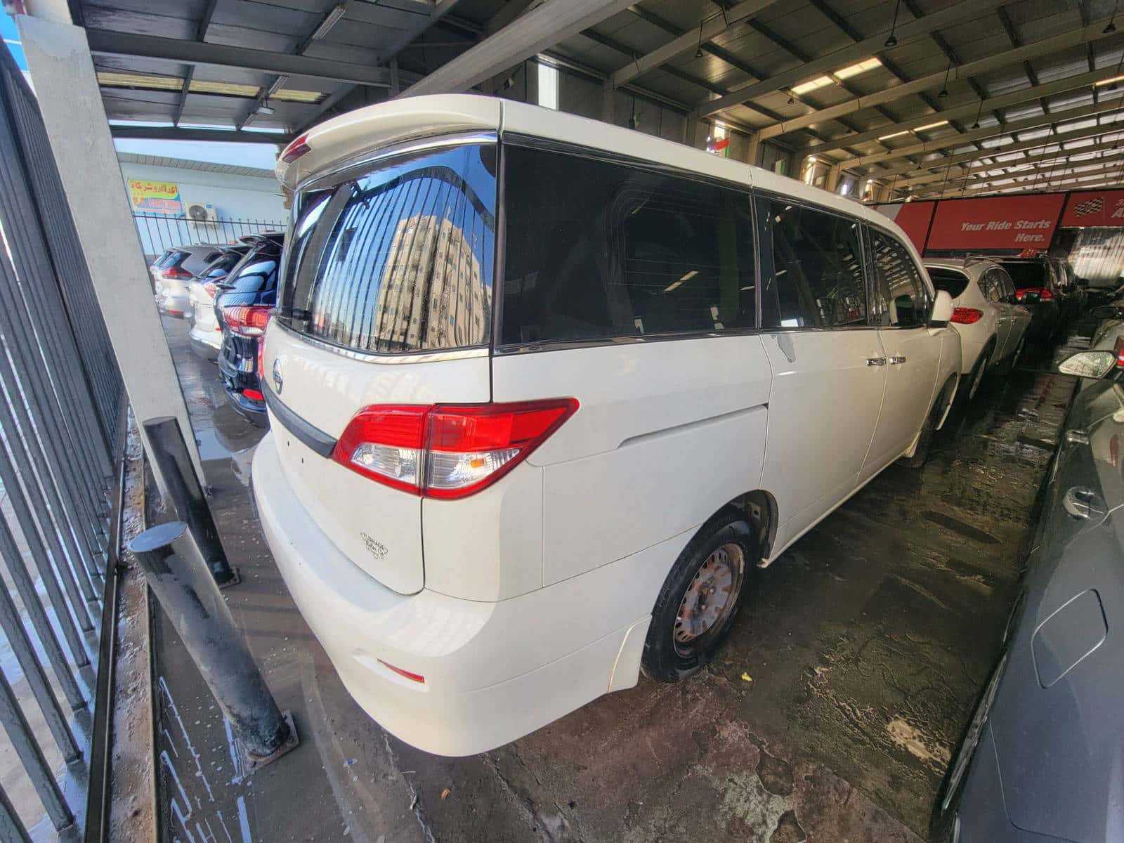 NISSAN QUEST - Exterior