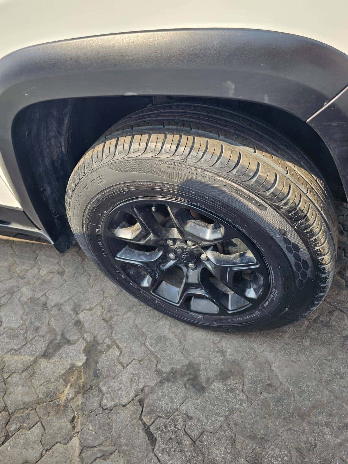 JEEP CHEROKEE LATITUDE 2022 thumbnail 4