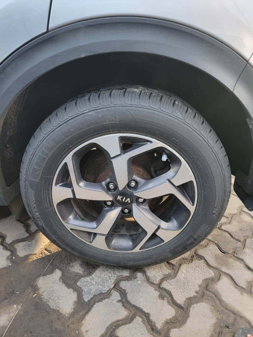 KIA SPORTAGE - Exterior