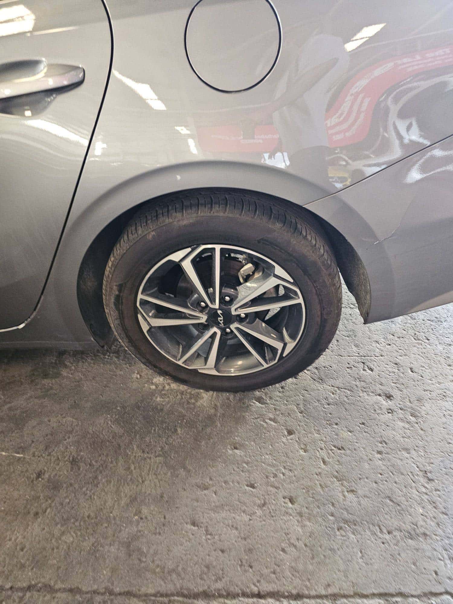 KIA FORTE 2023 thumbnail 4