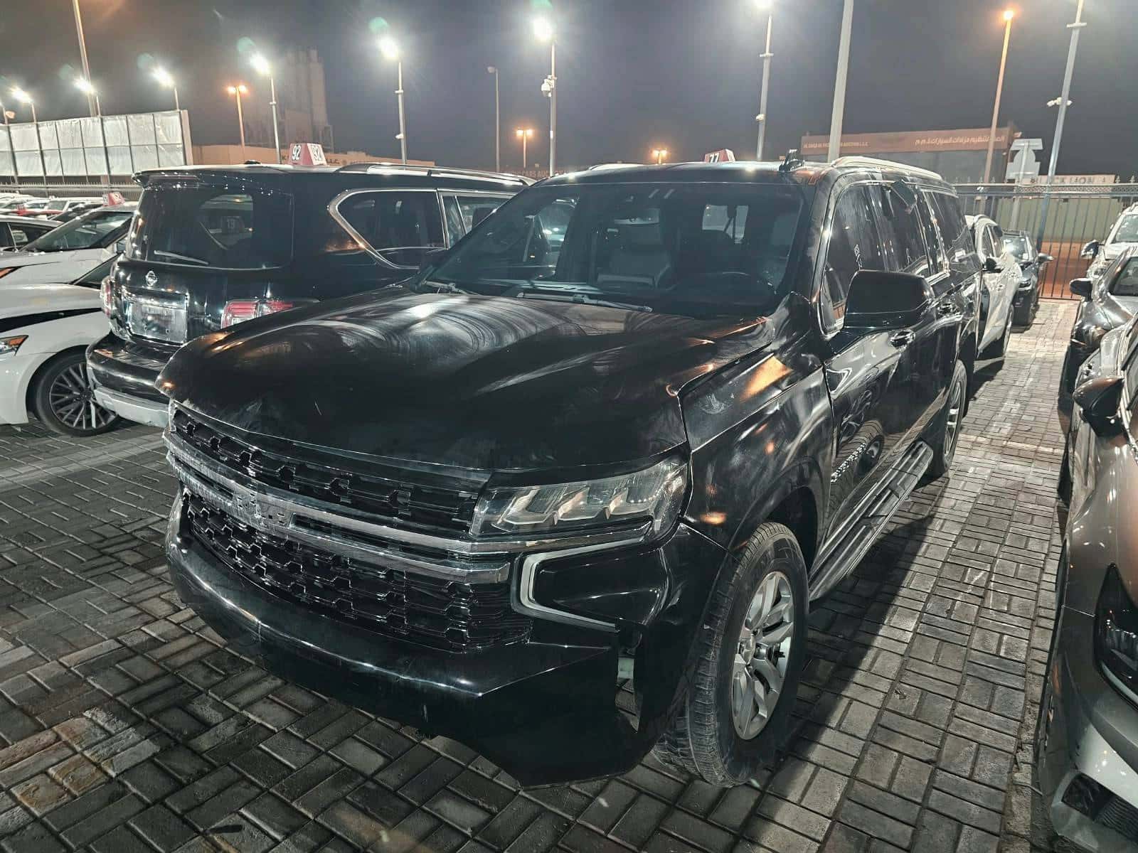 CHEVROLET Suburban 2021 thumbnail 4