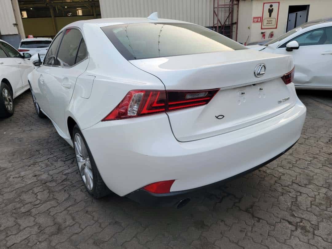 LEXUS IS 250 - Exterior