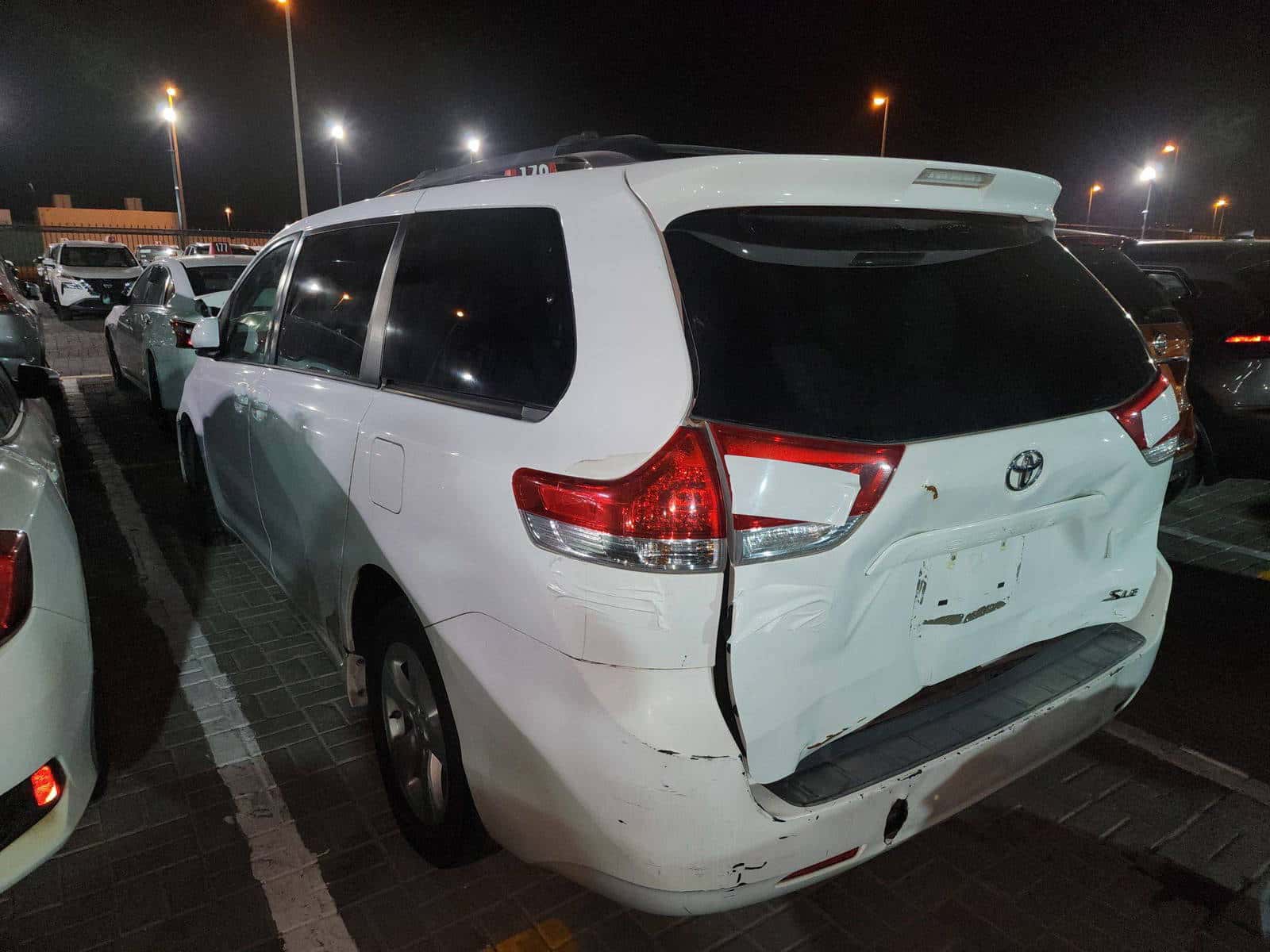 TOYOTA SIENNA 2013 thumbnail 5