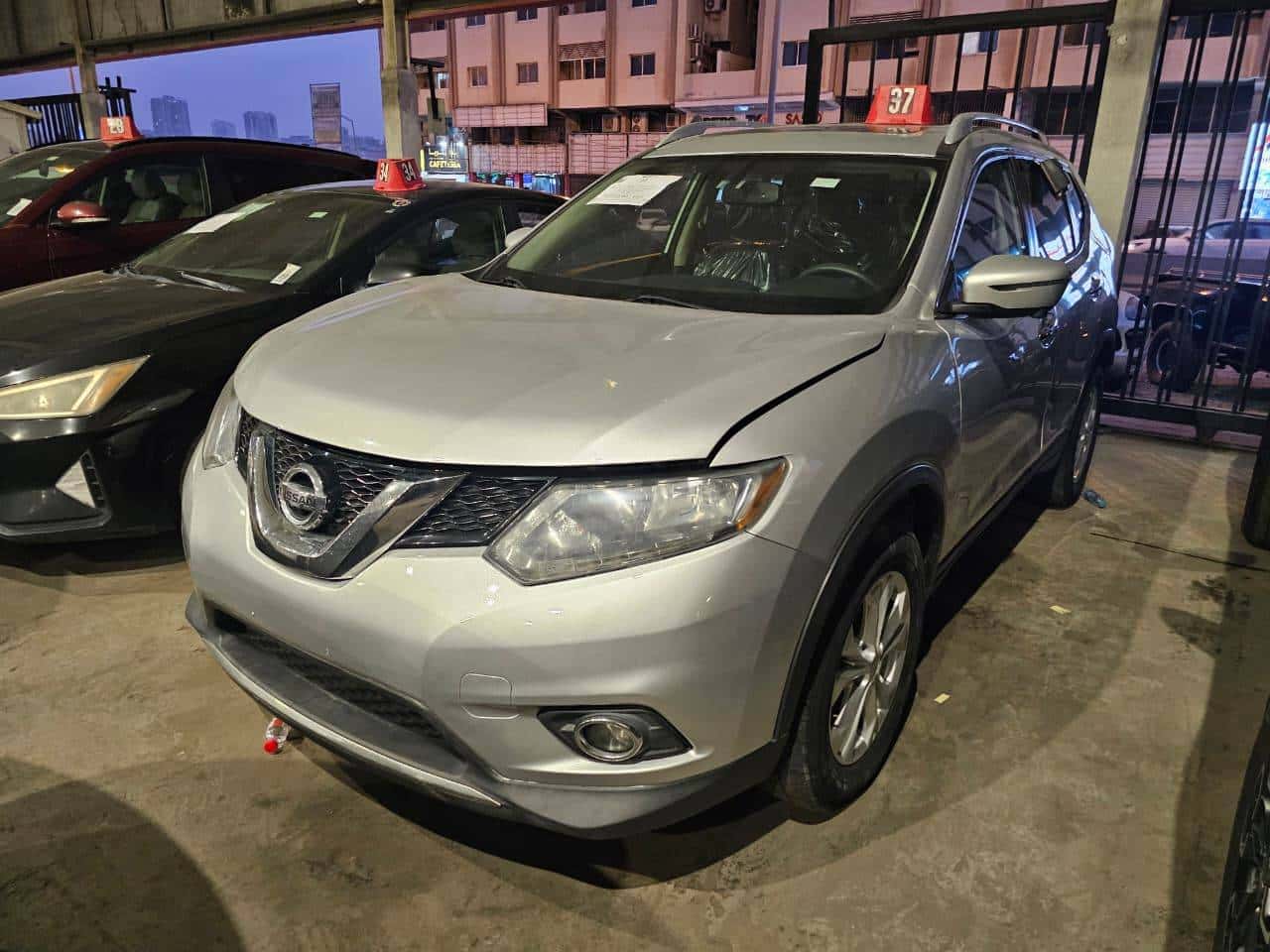 Nissan Rogue 2016 thumbnail 2