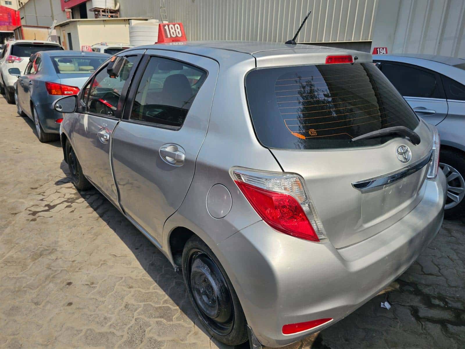 Toyota Yaris 2014 thumbnail 3
