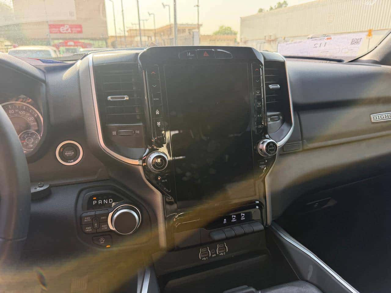 Dodge RAM 1500 2025 thumbnail 6