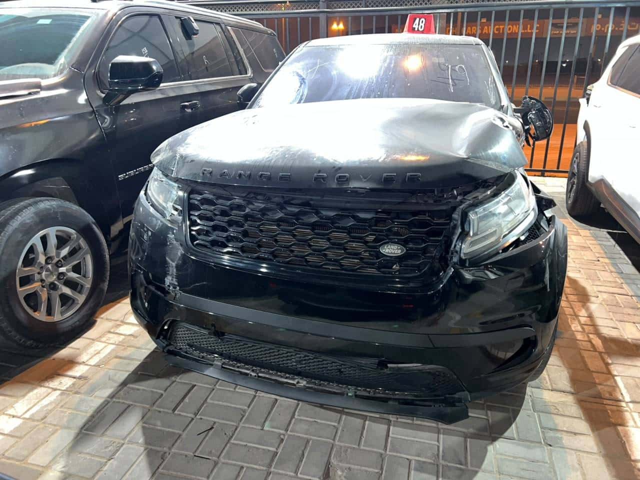 Land Rover Range Rover Velar 2020 thumbnail 3