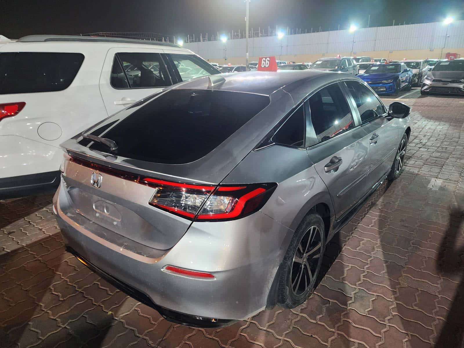 Honda Civic 2023 thumbnail 5