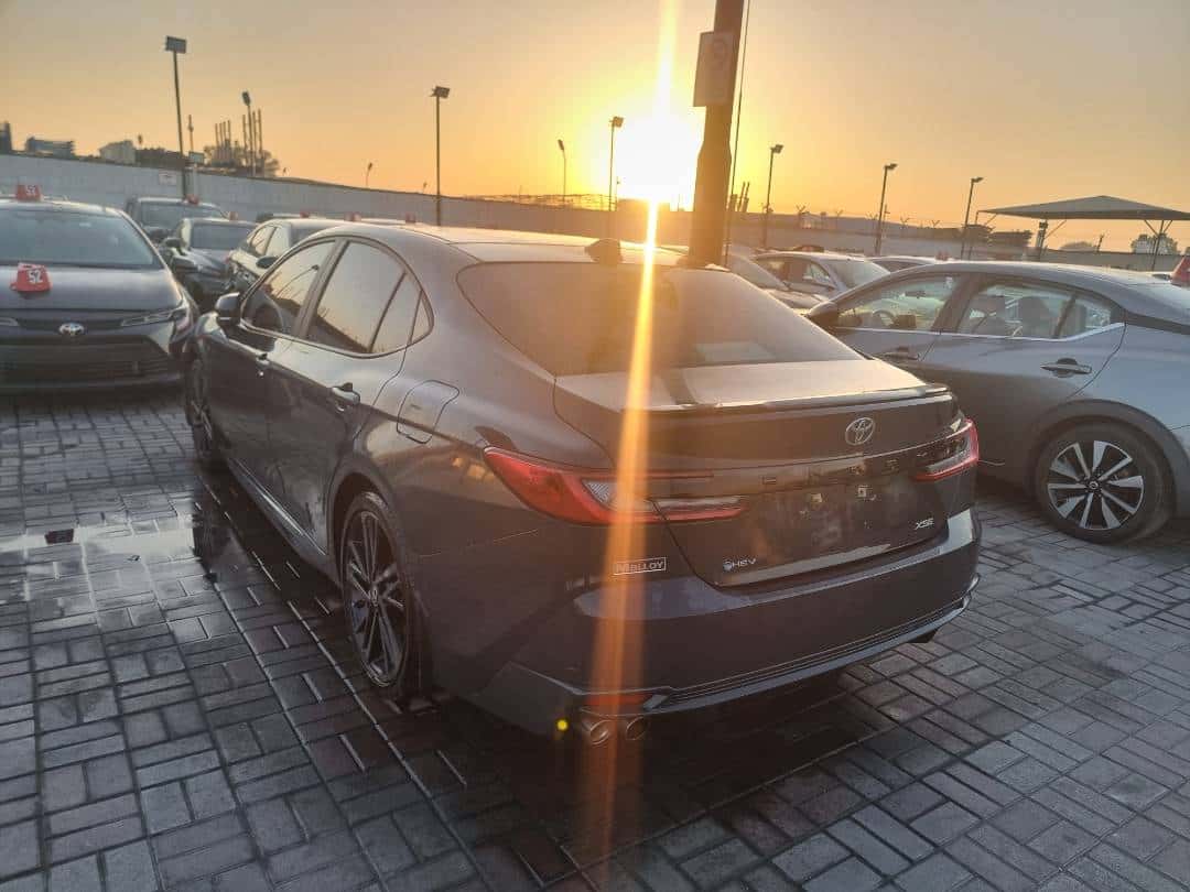 TOYOTA CAMRY 2025 thumbnail 5