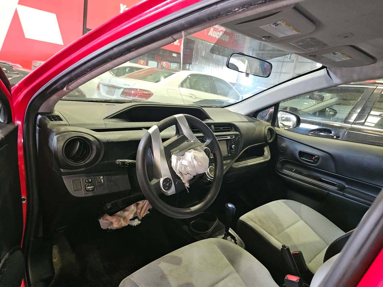 Toyota Prius C 2016 thumbnail 6