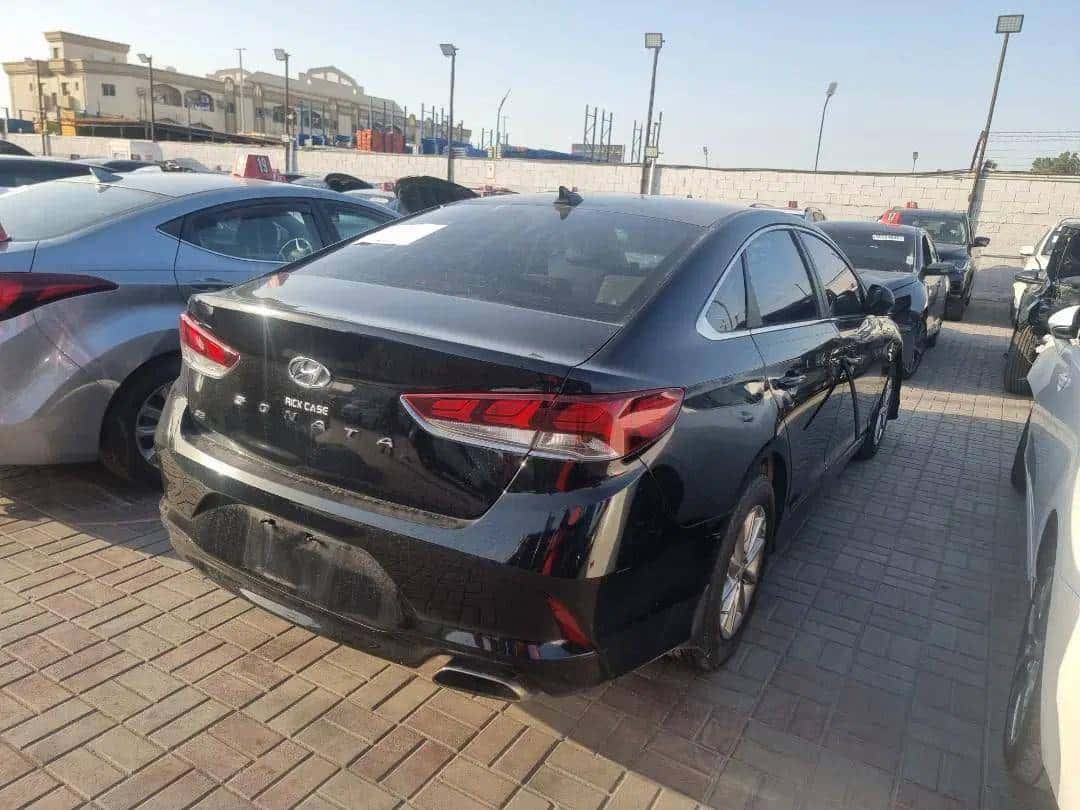 Hyundai Sonata 2018 thumbnail 1