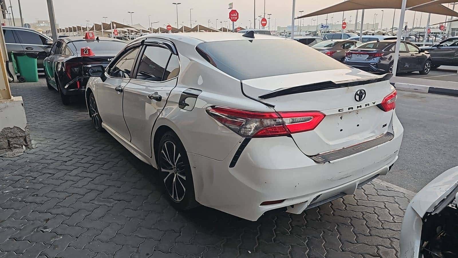 TOYOTA CAMRY 2019 thumbnail 4
