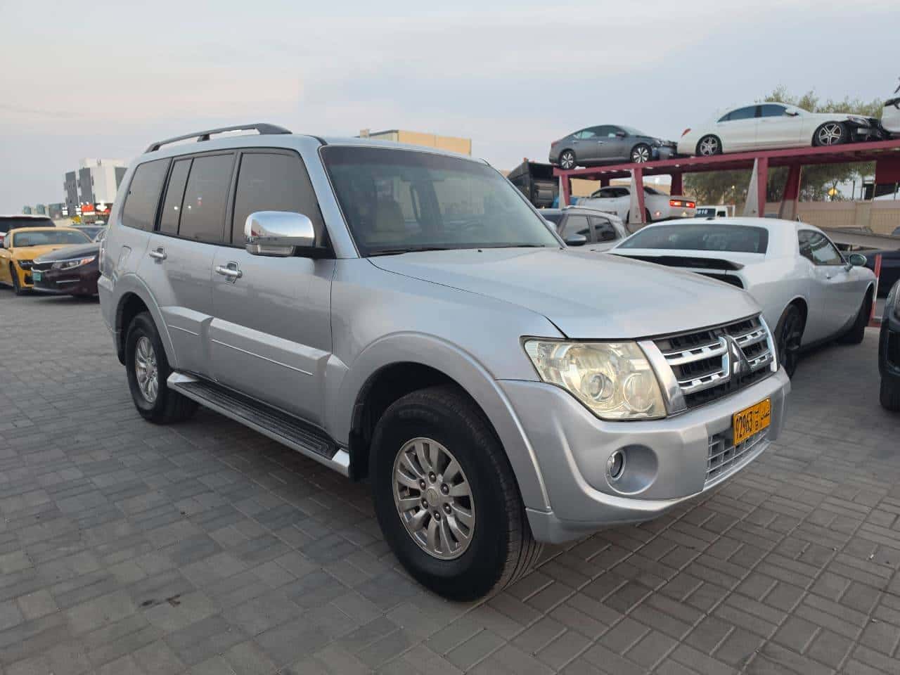 MITSUBISHI PAJERO 2013 thumbnail 1