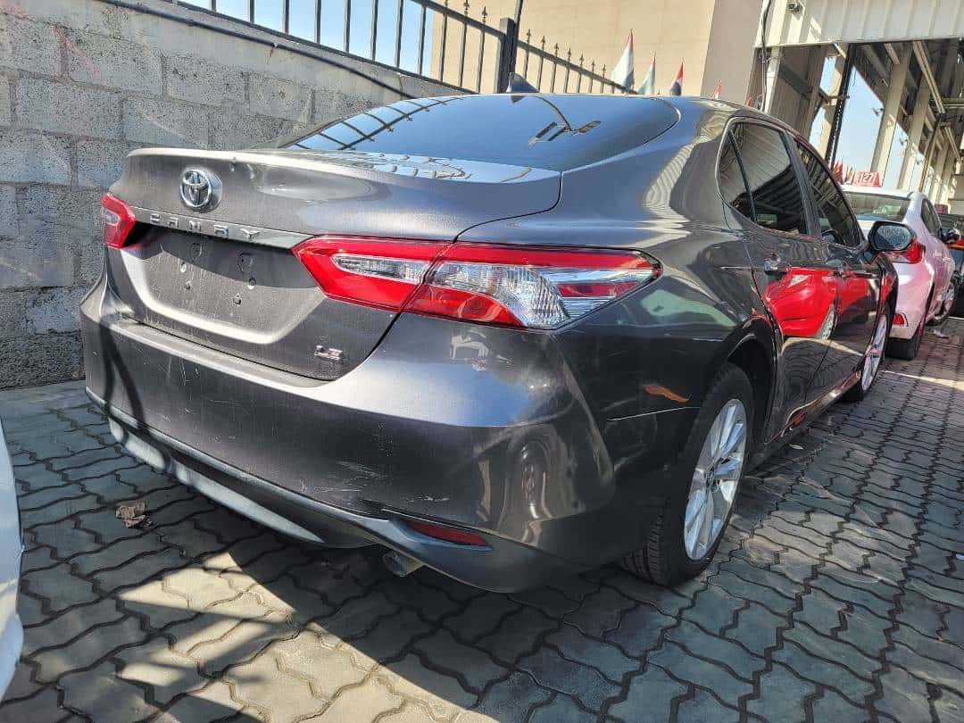 TOYOTA CAMRY - Exterior