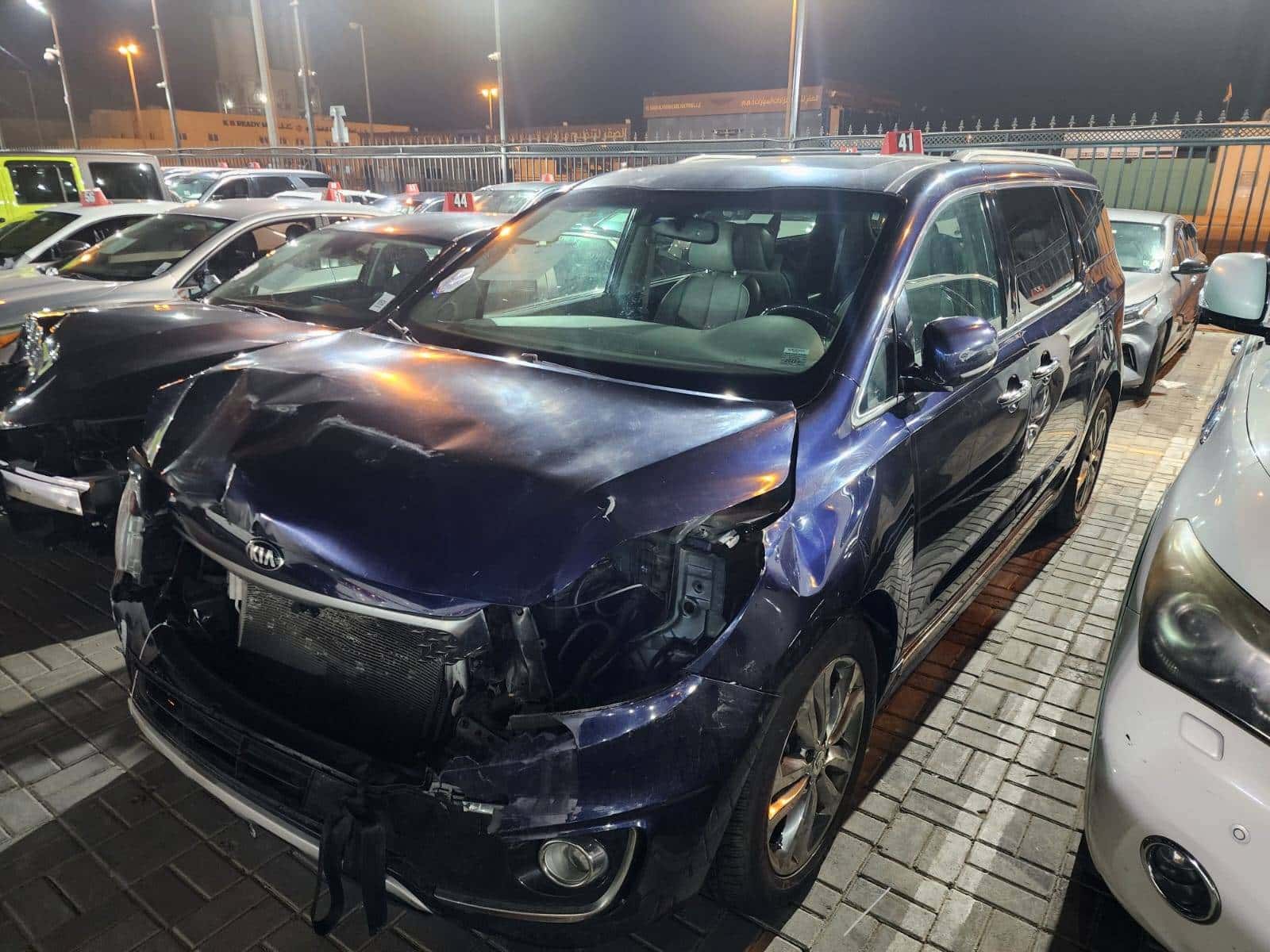 KIA SEDONA 2018 thumbnail 2