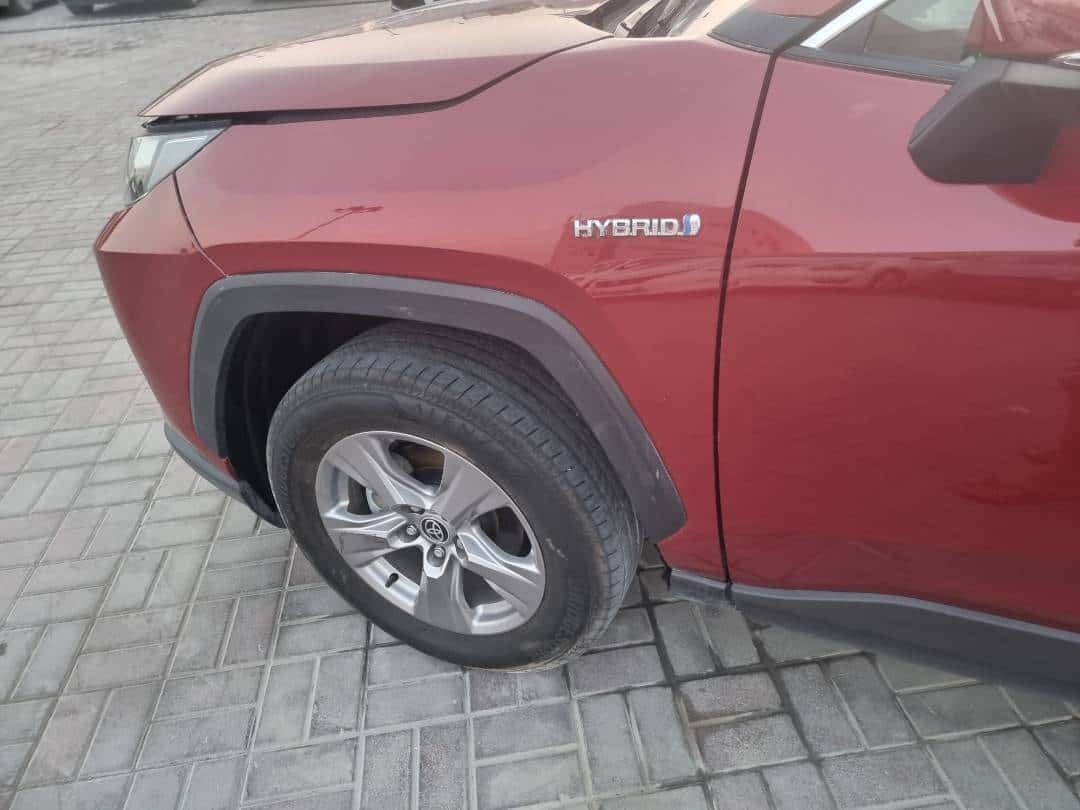 Toyota RAV4 2024 thumbnail 7