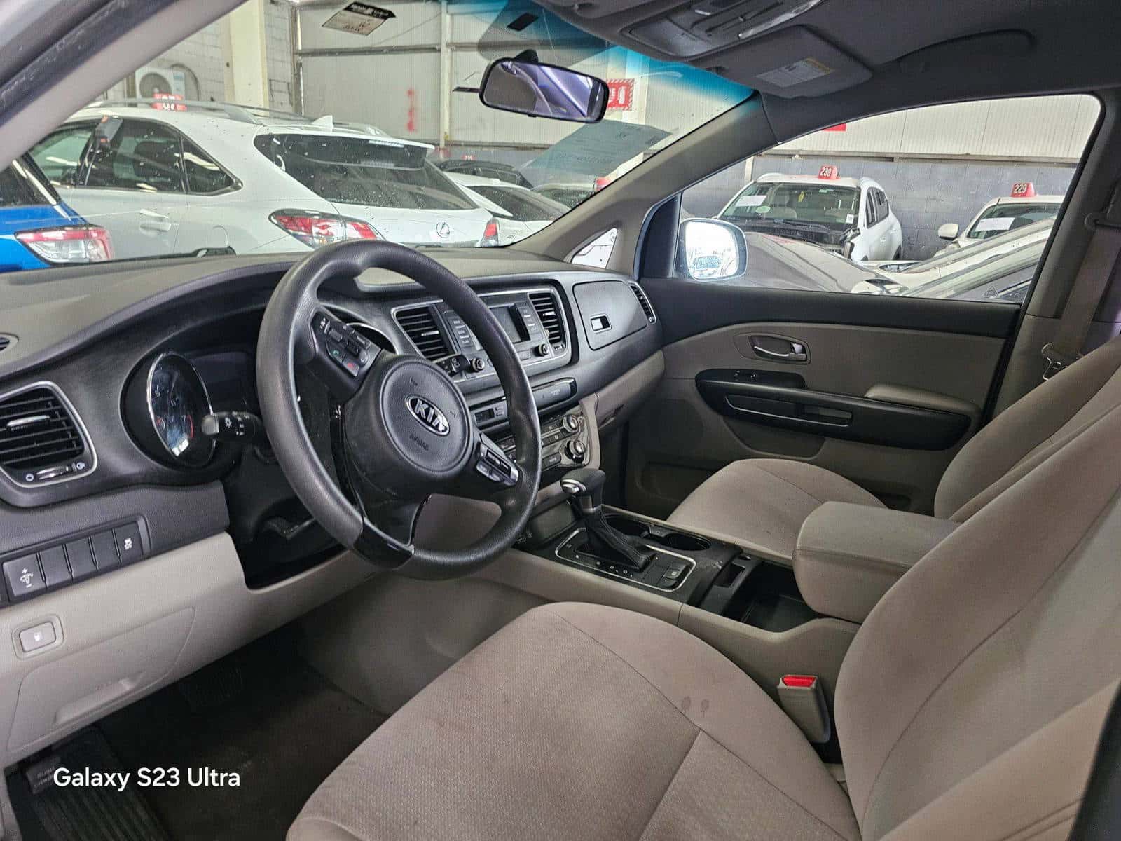 KIA SEDONA - Exterior