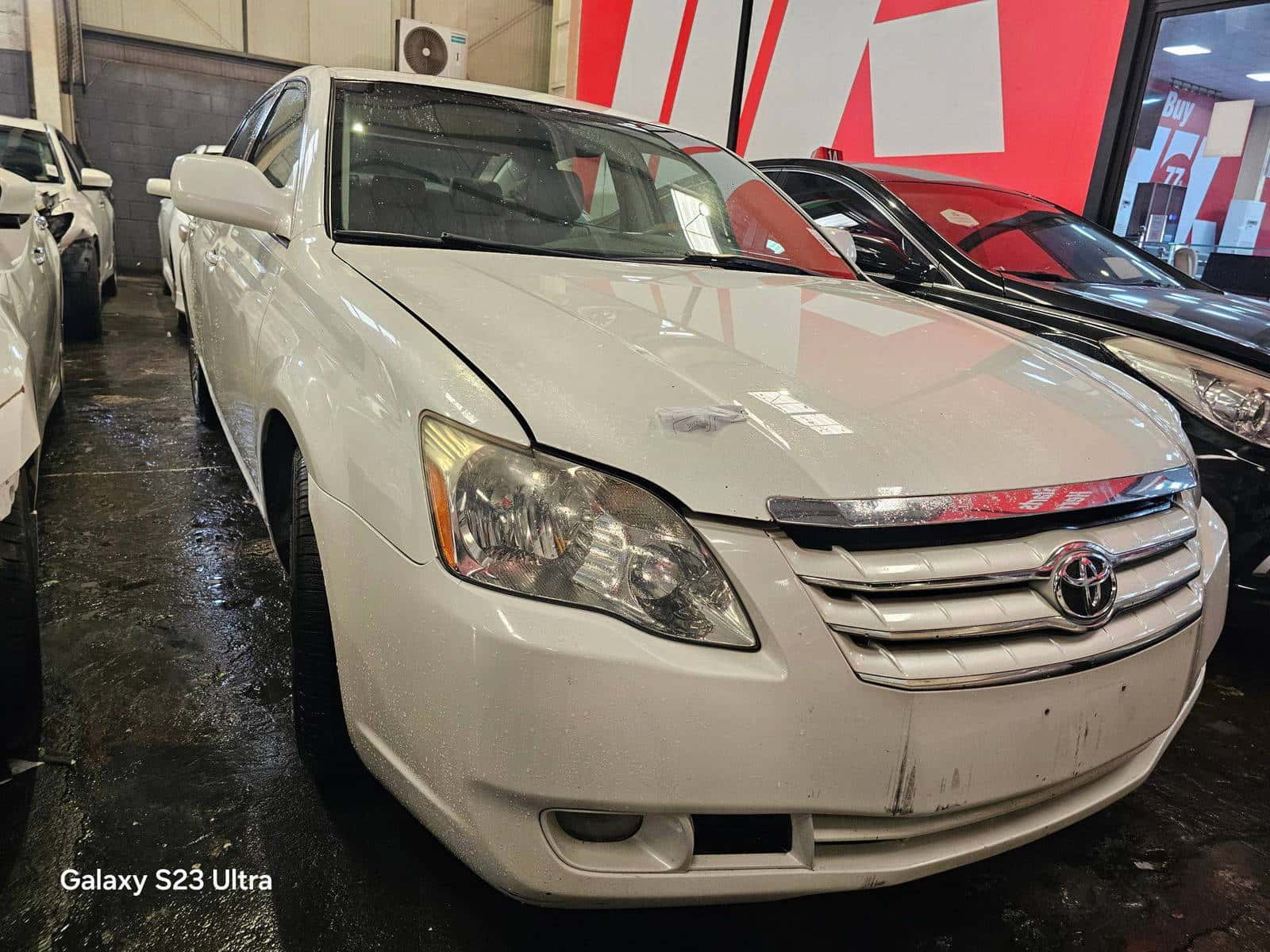 TOYOTA AVALON - Exterior