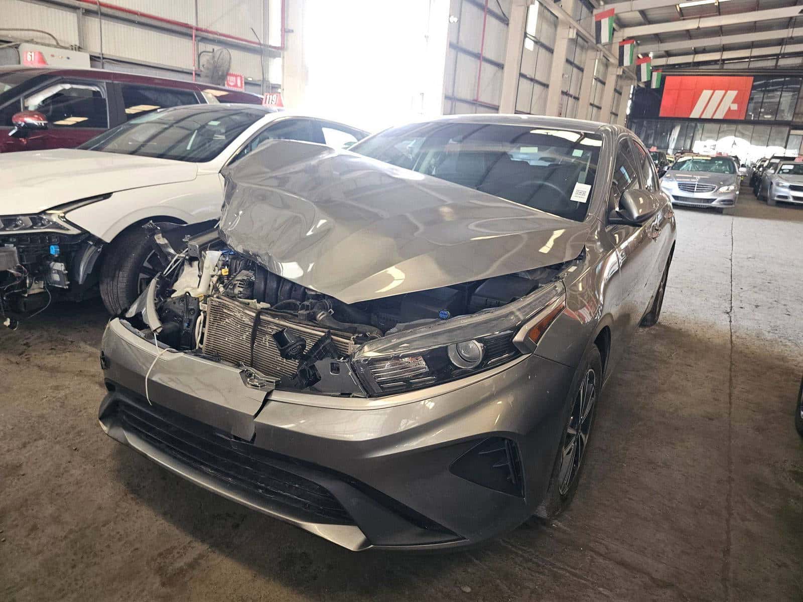 KIA FORTE 2023 thumbnail 5